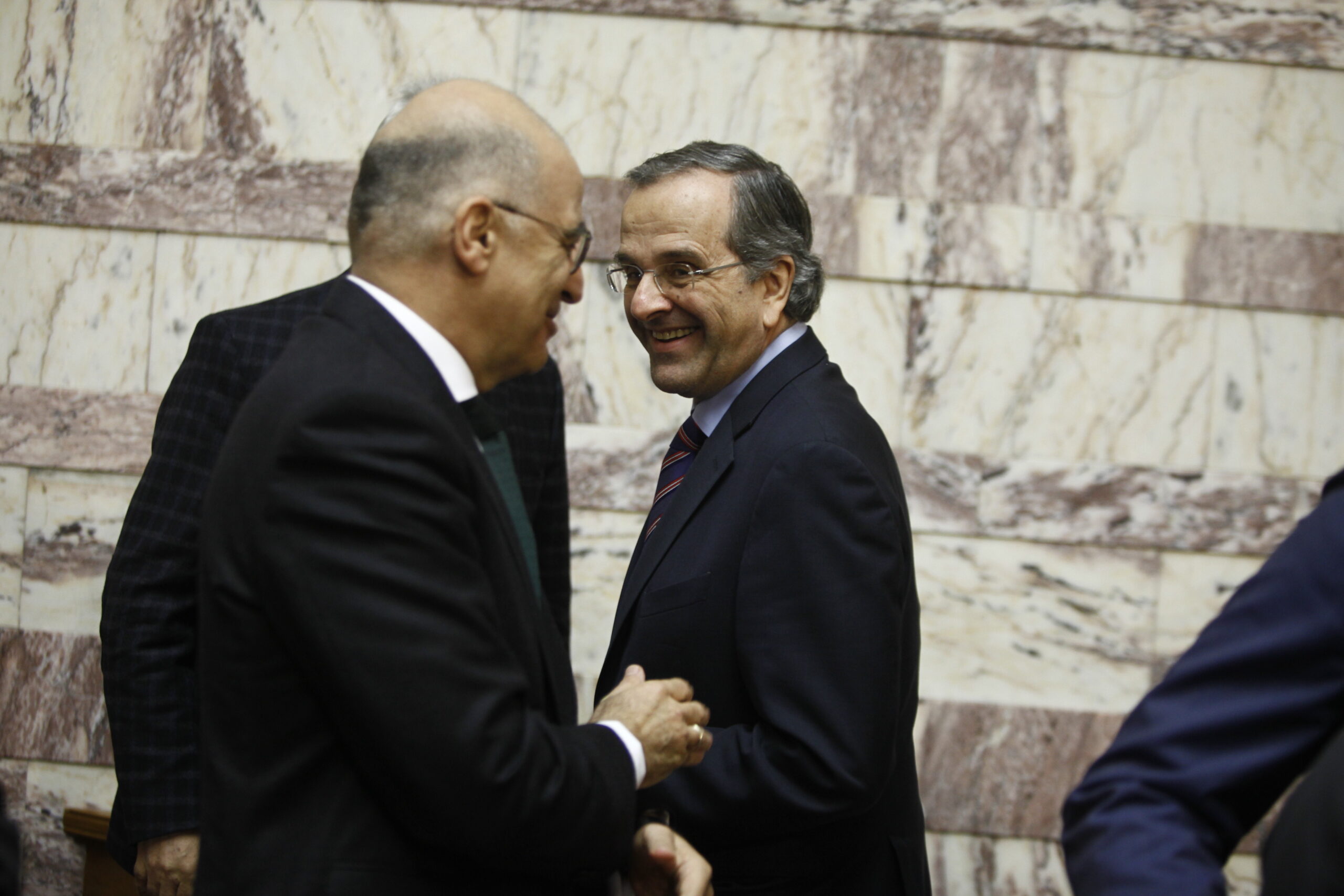 14ο Συνέδριο της ΝΔ: Το “καρφί” του Αντώνη Σαμαρά για τον Νίκο Δένδια
