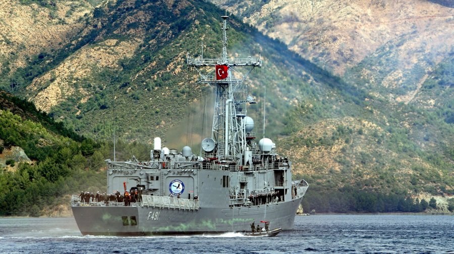 Λιβύη: Συμμετέχει για πρώτη φορά σε αποβατική άσκηση της Τουρκίας στη Μεσόγειο – Έστειλε πολεμικό πλοίο