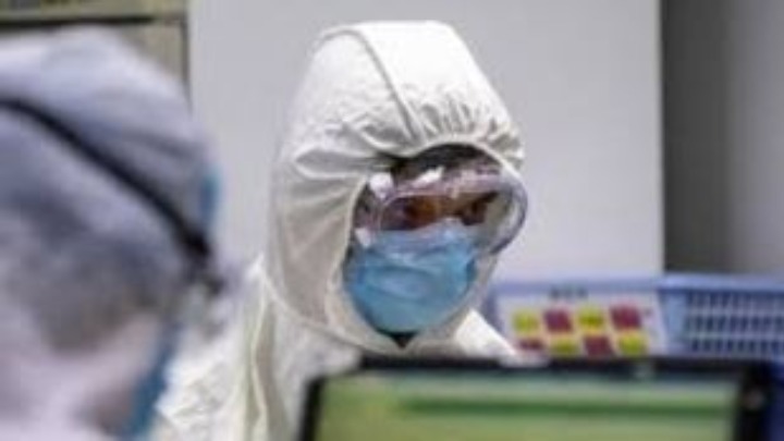 Κορονοϊός: 9.360 νέα κρούσματα – 23 νεκροί – 102 διασωληνωμένοι