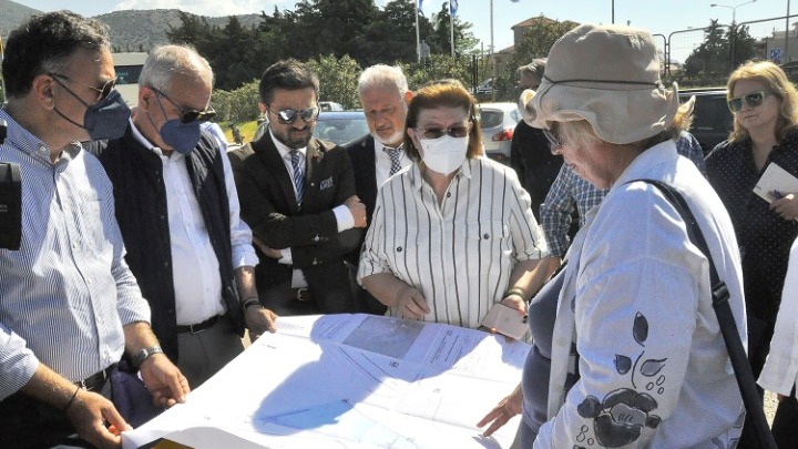 Λίνα Μενδώνη: Αυτοψία στον αρχαιολογικό χώρο των Φιλίππων