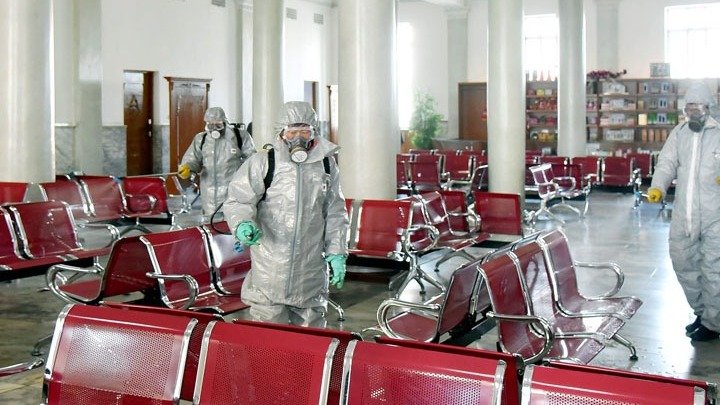 Βόρεια Κορέα: Άλλοι έξι θάνατοι και 269.510 ασθενείς