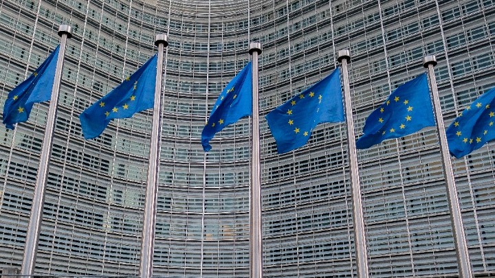 ΕΕ: Εγκρίθηκε ελληνικό καθεστώς ύψους 2 δισ. ευρώ για στήριξη επενδύσεων