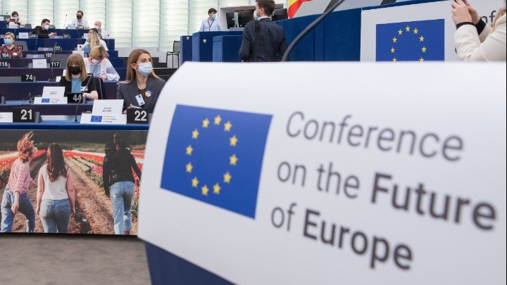 Ευρωπαϊκό Κοινοβούλιο: Αναγκαία η αναθεώρηση των Συνθηκών βάσει των προτάσεων της Διάσκεψης για το μέλλον της Ευρώπης