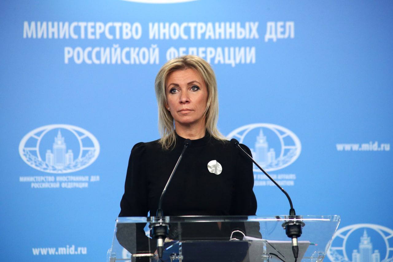 Επίθεση Ζαχάροβα σε Μητσοτάκη: «Συγκρίνει τους ήρωες του Μεσολογγίου με τους Ναζί του Αζόφ»