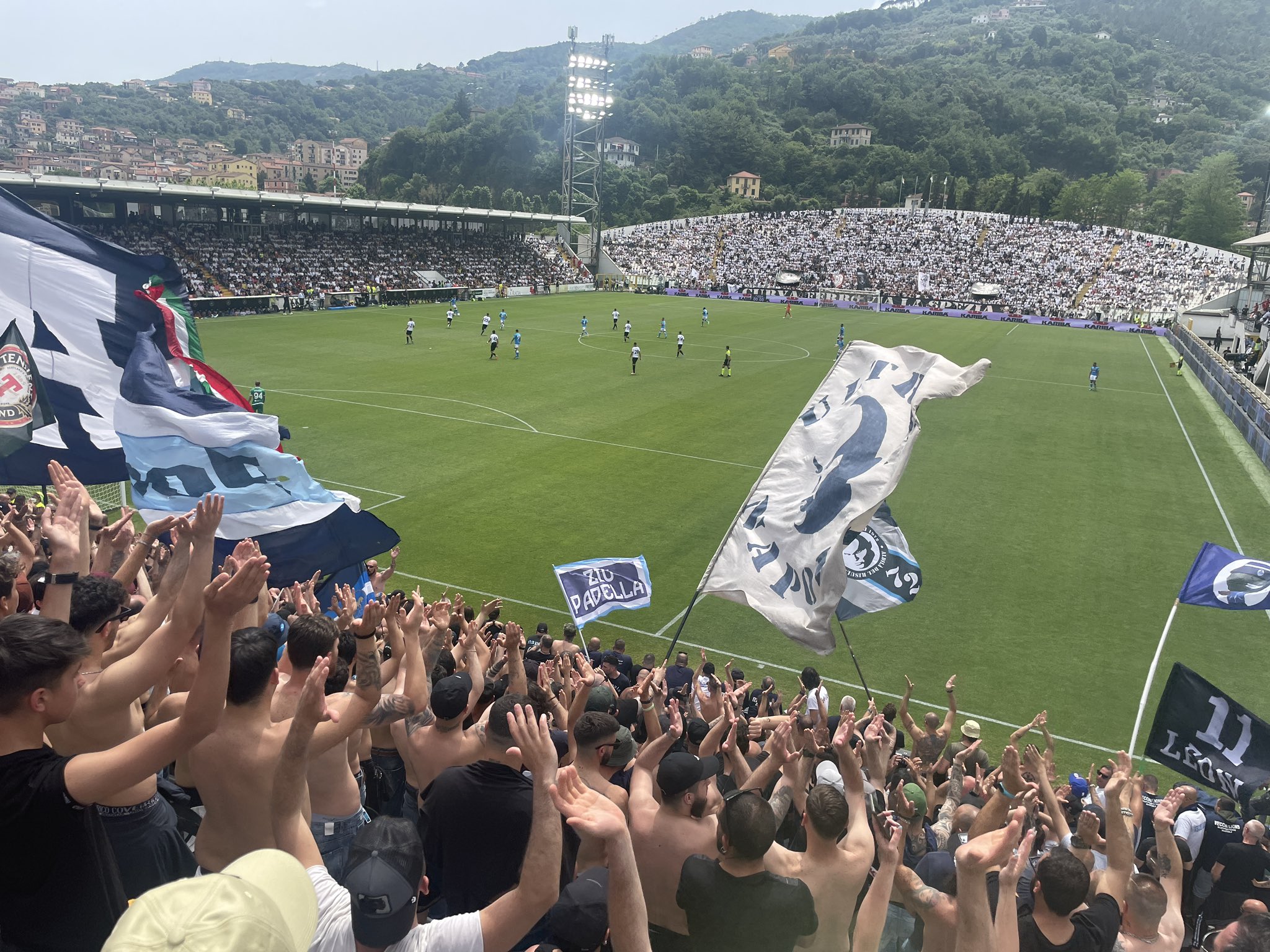 Επεισοδιακό φινάλε με νίκη για τη Νάπολι