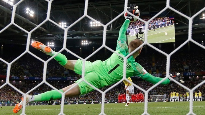 Premier League: Ενδιαφέρον της Νιουκάστλ για τον Πίκφορντ