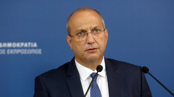 Ζωντανά η ενημέρωση από τον Κυβερνητικό Εκπρόσωπο