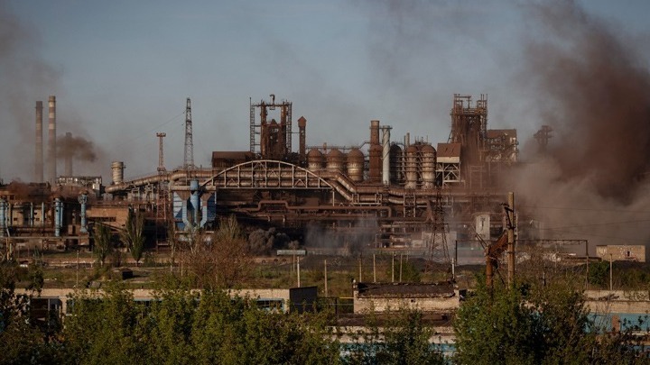 Ρωσία: Πάνω από 694 Ουκρανοί έχουν παραδοθεί από το Αζοφστάλ τις τελευταίες 24 ώρες