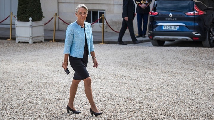 Μακρόν: Όρισε την Ελιζαμπέτ Μπορν πρώτη πρωθυπουργό της δεύτερης θητείας του