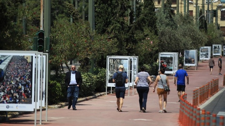 Έκθεση φωτογραφίας στην λεωφόρο Βασιλίσσης Όλγας της Αθήνας – «Ο πόλεμος που δεν έπρεπε να έχει γίνει»
