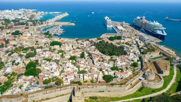 Ρόδος: Ενθαρρυντικά ξεκίνησε η τουριστική περίοδος στα νησιά του Νότιου Αιγαίου