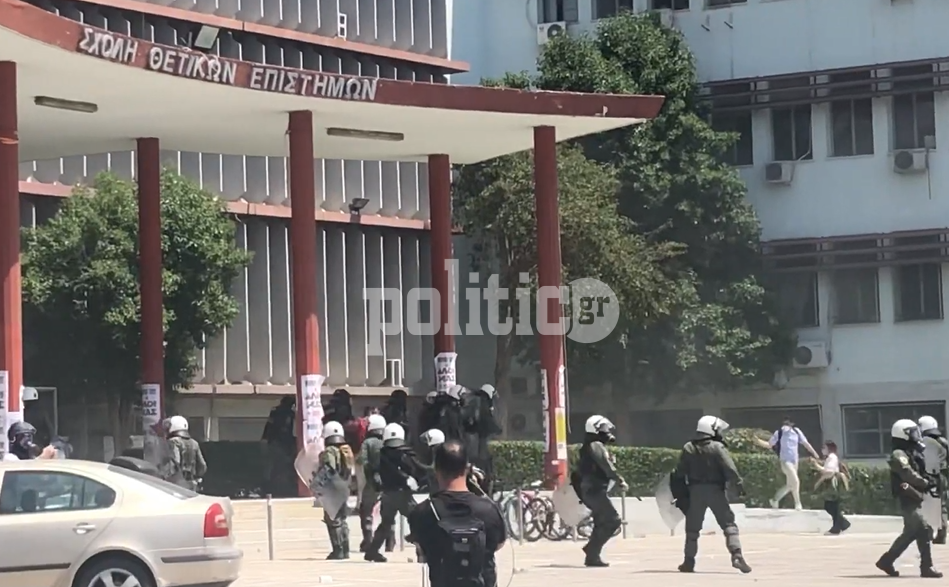 ΑΠΘ – Τώρα: Επεισόδια σε εξέλιξη στον αύλειο χώρο έξω από το βιολογικό