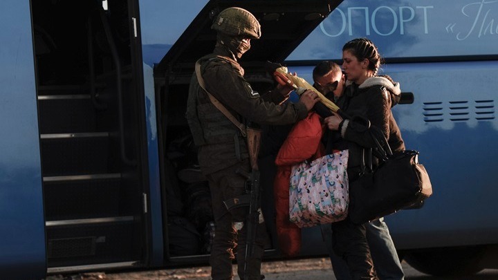 Συνεχίζεται η απομάκρυνση των Ουκρανών μαχητών από τη Μαριούπολη