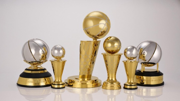 NBA: Παρουσιάστηκαν τα νέα τρόπαια