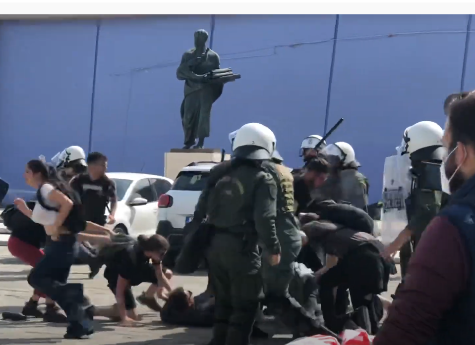 Ουκρανή φοιτήτρια ισχυρίζεται ότι φοβάται να πάει στο ΑΠΘ