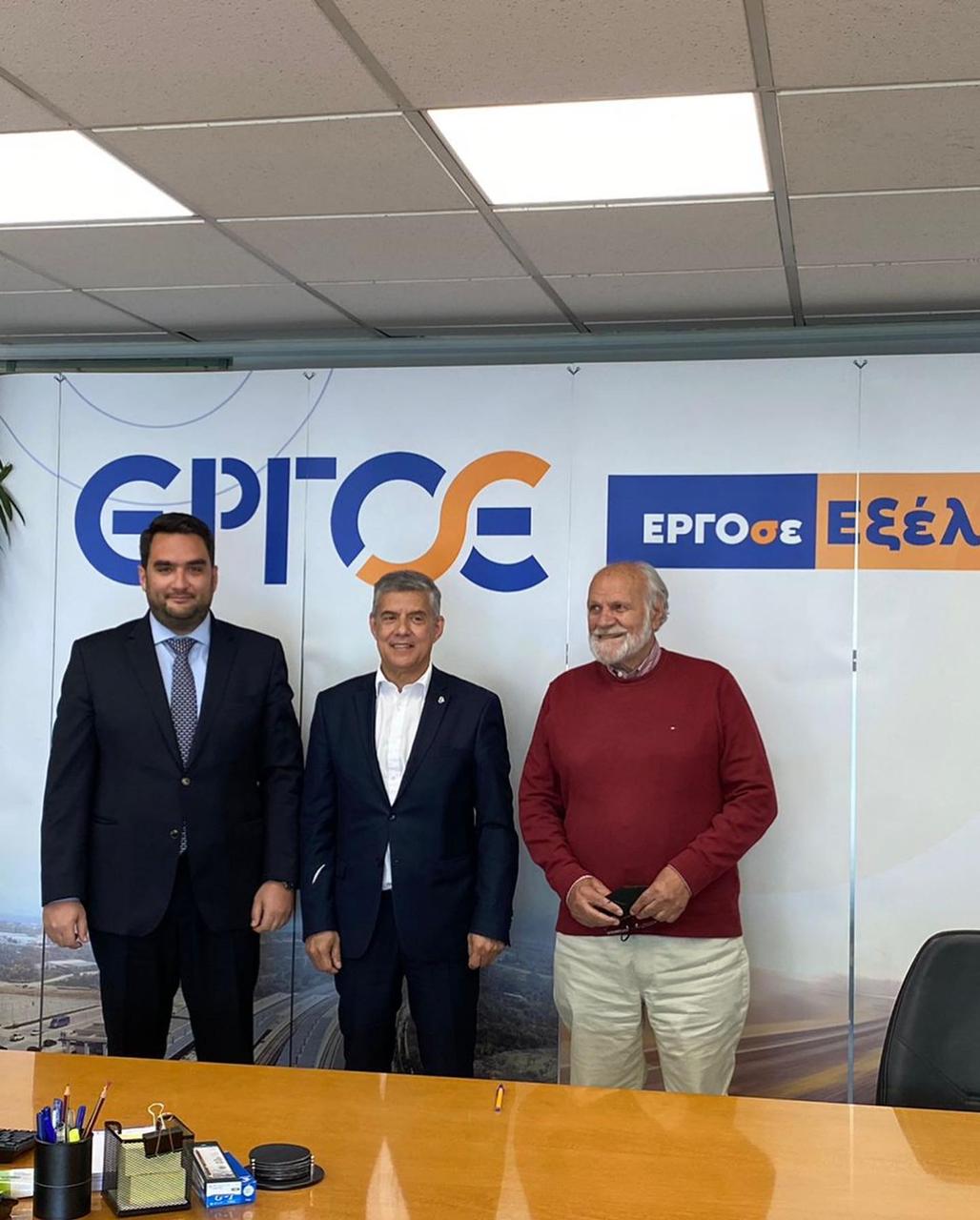 Κ. Αγοραστός: «Βόλος και Λάρισα έρχονται πιο κοντά» – Υπογράφηκε σύμβαση ηλεκτροκίνησης της σιδηροδρομικής γραμμής