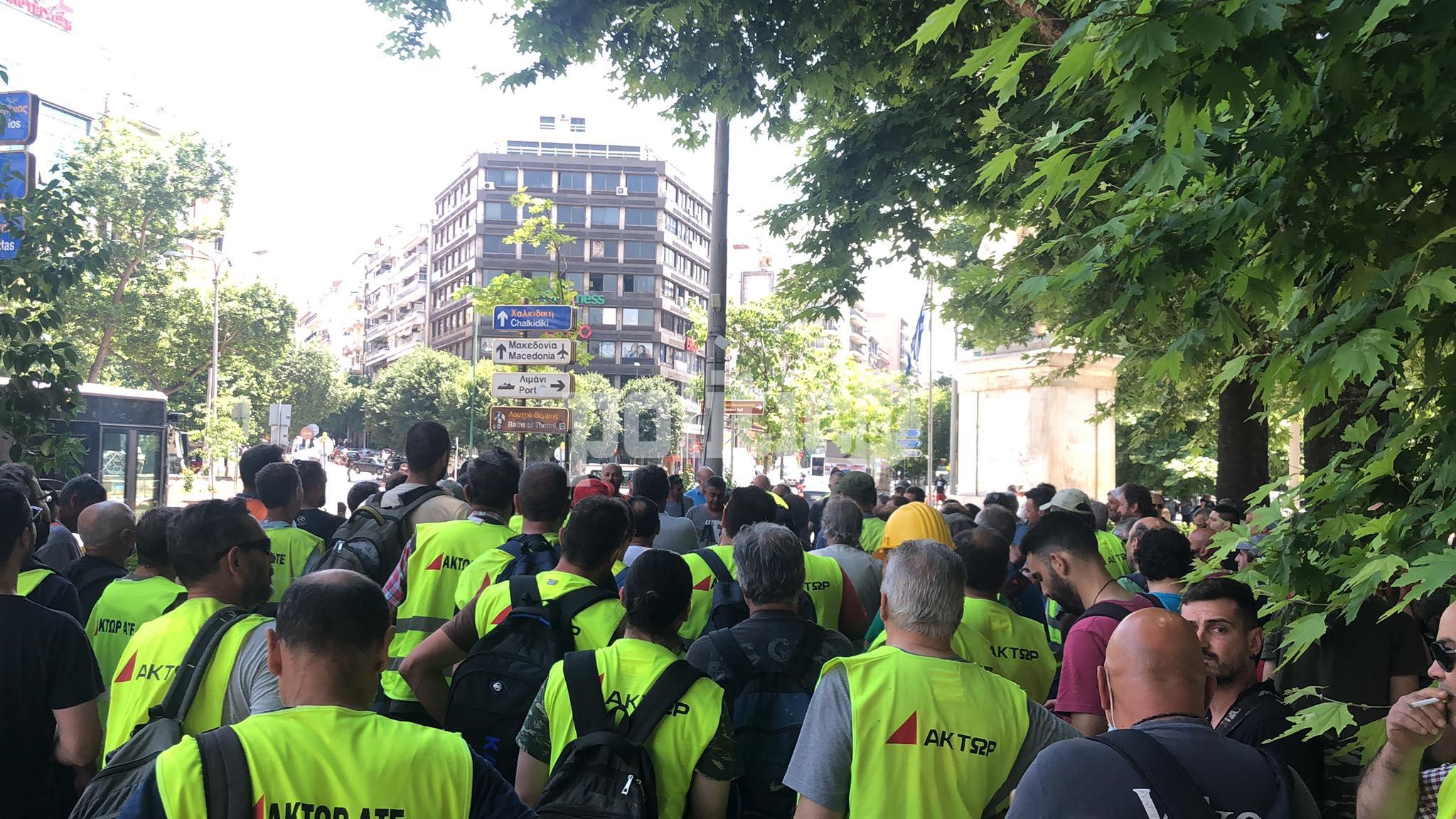 Μετρό Θεσσαλονίκης: «Απαιτούμε και διεκδικούμε τα δίκαια αιτήματα μας» – Στάση εργασίας 12:00 – 15:30 (pics & vids)