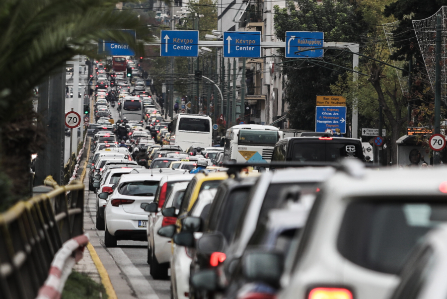 Σοκ για νέα λουκέτα σε ασφαλιστικές αυτοκινήτων