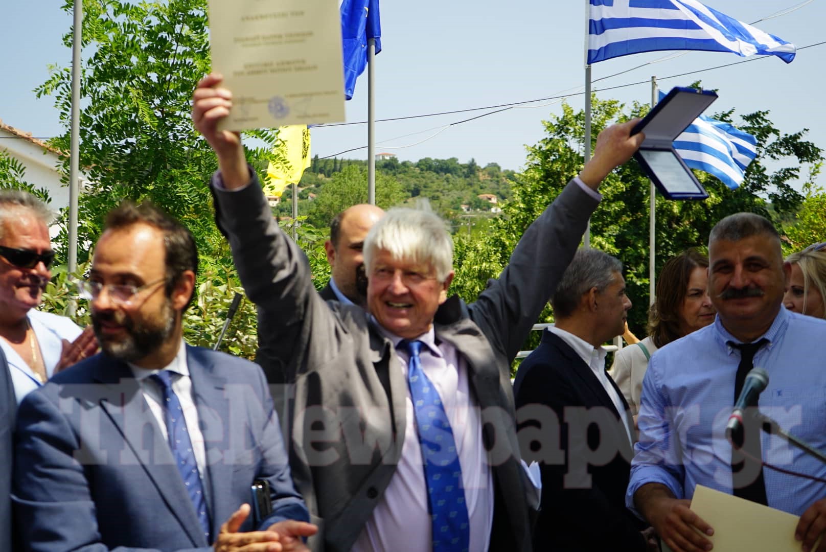 Πήλιο: Επίτιμος δημότης ο πατέρας του Μ. Τζόνσον – Όσα είπε για τα γλυπτά του Παρθενώνα