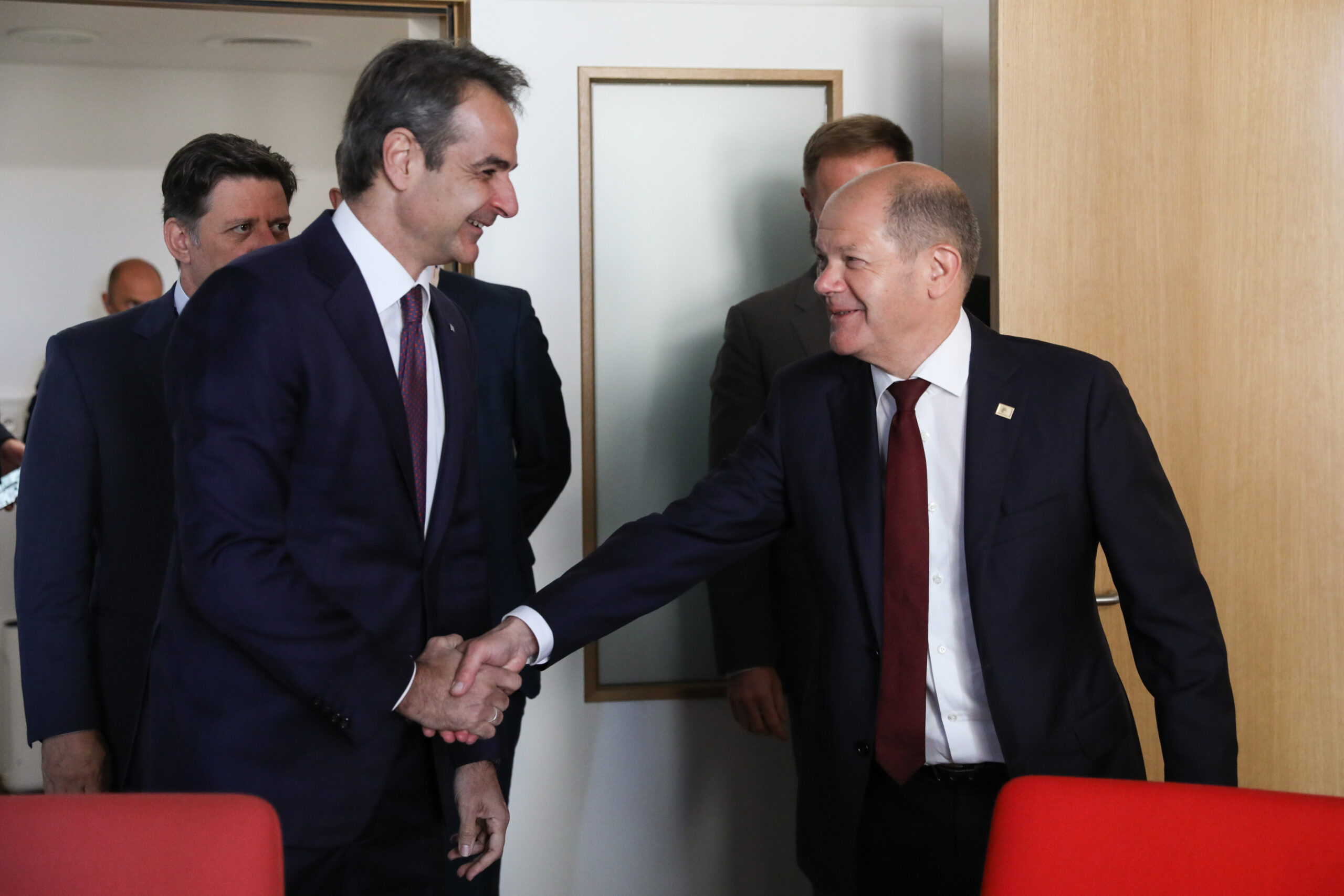 Σύνοδος ΝΑ Ευρώπης: Διπλωματικό μπρα ντε φερ στη Θεσσαλονίκη και η ηχηρή απουσία