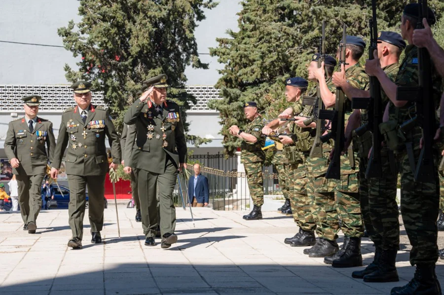 Ηχηρό μήνυμα του αρχηγού ΓΕΣ: Είμαστε έτοιμοι για οποιαδήποτε απειλή (vid)