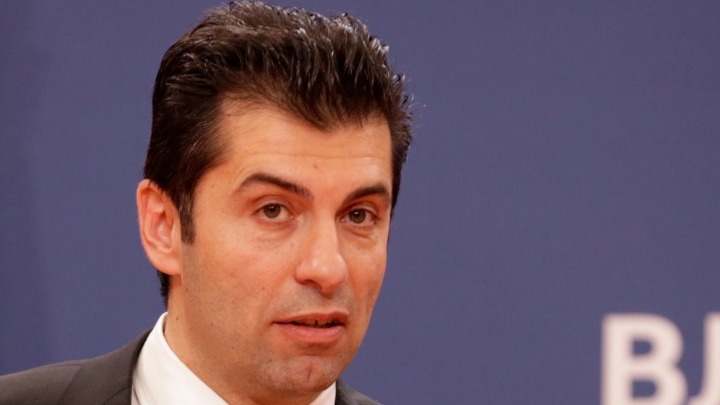 Βουλγαρία – Πέτκοφ: Ταξιδεύει στο Μπακού για να εξασφαλίσει τις ποσότητες αζερικού αερίου για τη χώρα