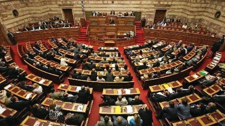 ΛΑΡΚΟ – Βουλή: Καταγγελίες της αντιπολίτευσης σε υψηλούς τόνους