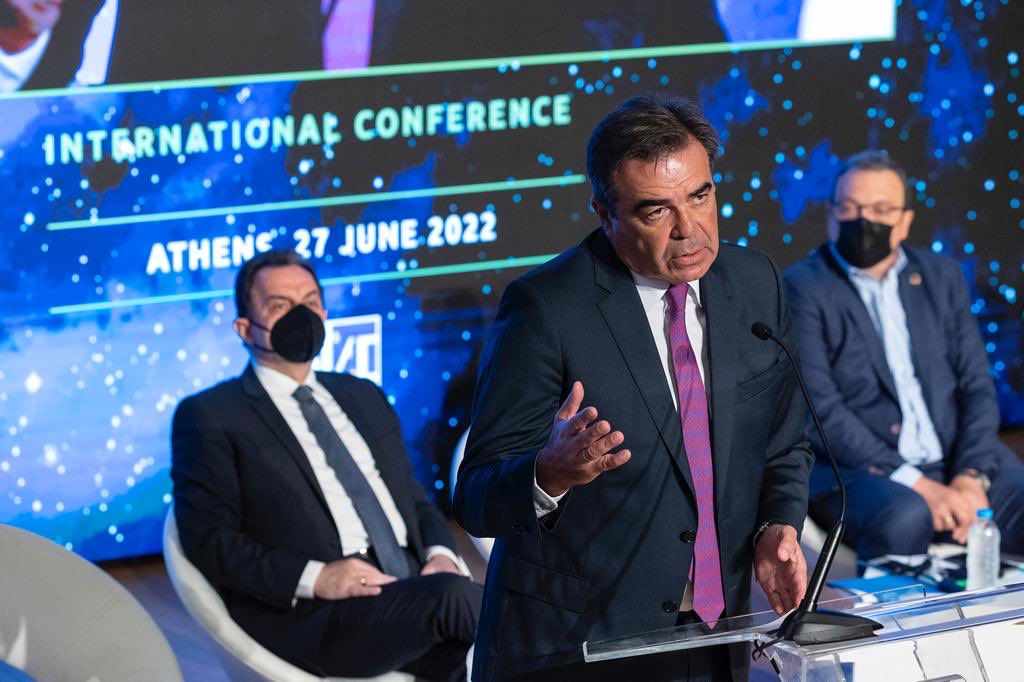 Μ, Σχοινάς: Η σημερινή γενιά του Erasmus να βγει μπροστά τώρα που απειλείται το αξιακό πλαίσιο της Ευρώπης από επίδοξους και απολυταρχικούς γείτονες