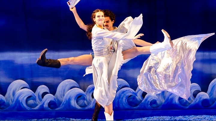 Φεστιβάλ Αθηνών: Ξεκίνησε το “Nature Theater of Oklahoma” και η Ομάδα Χορού Griffόn στην Πειραιώς 260