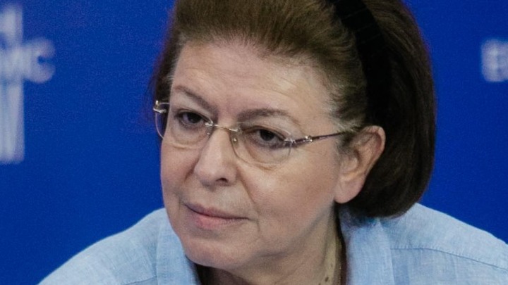 Αυτοψία της Λ. Μενδώνη στο Τατόι: Τα έργα στον ιστορικό πυρήνα εξελίσσονται εντός χρονοδιαγραμμάτων
