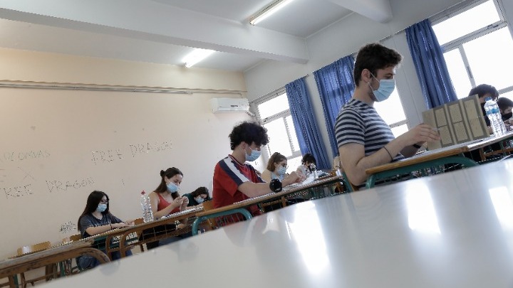 Πανελλαδικές 2022: Οι μαθητές των ΕΠΑΛ εξετάζονται σε ΑΟΘ, υπολογιστές, γεωργία και ανατομία