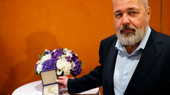 Ρώσος δημοσιογράφος πούλησε το Νόμπελ του για να βοηθήσει τα παιδιά της Ουκρανίας