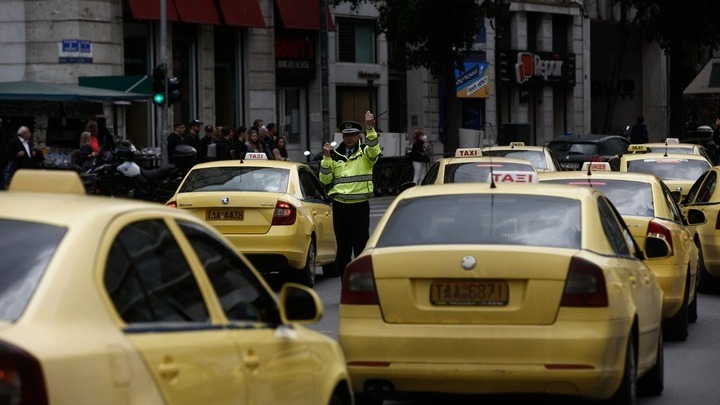 Αυξήθηκε και με τη…βούλα η ταρίφα στο ταξί – Τι αναφέρει το ΦΕΚ