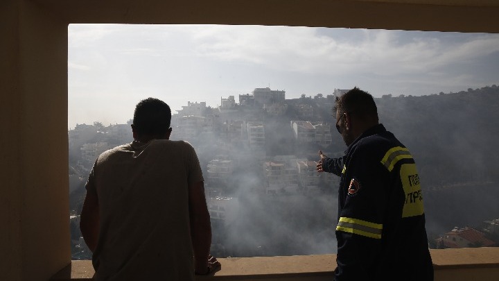 Φωτιά στο Πανόραμα Βούλας: Σε εξέλιξη η καταμέτρηση των ζημιών από την πυροσβεστική