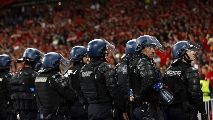 UEFA: Ζητά συγνώμη στους φιλάθλους της