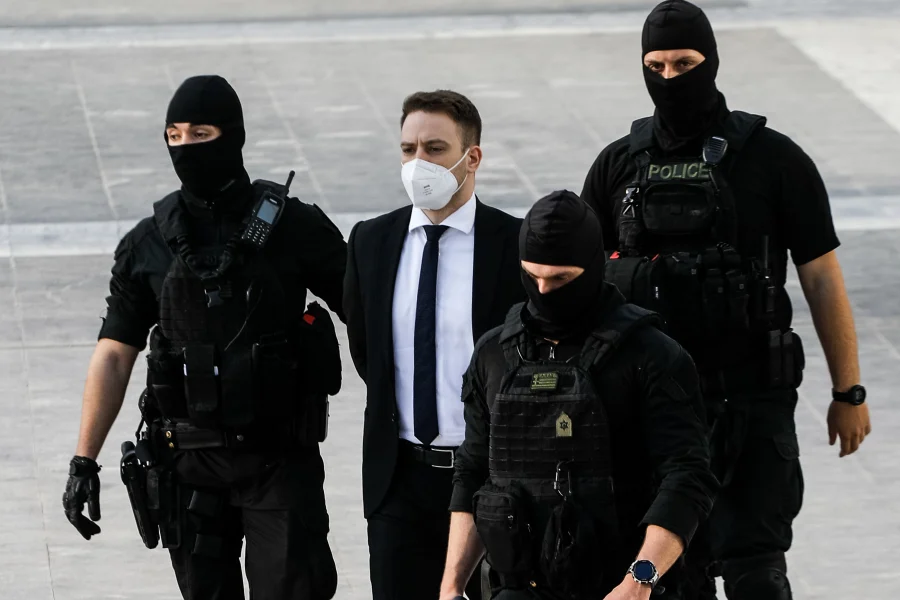 Ο Μπάμπης Αναγνωστόπουλος θέλει να δώσει Πανελλήνιες και να μπει στη Νομική