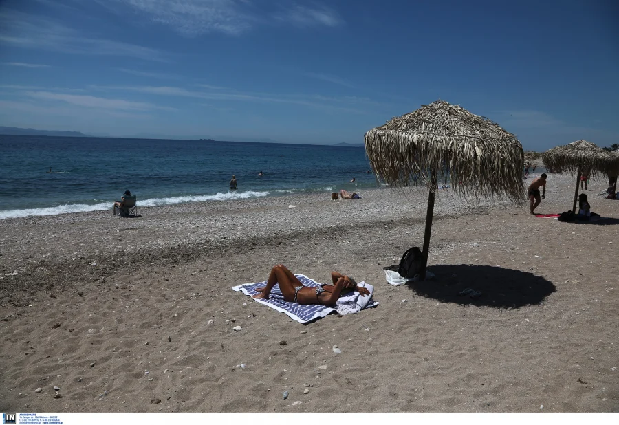 Κολύμπι μετά από πλαστική επέμβαση: Οι ειδικοί εξηγούν πότε είναι ασφαλές