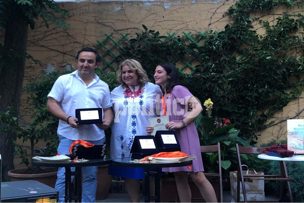 Εθελοντική Διακονία Αστέγων: «Νερό! Νεροοο» – Βραβεύσεις εθελοντών στην παρουσίαση του βιβλίου της Κ. Φράγκου