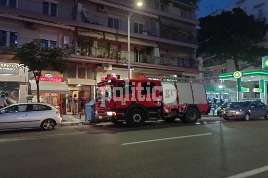 Θεσσαλονίκη: Φωτιά σε διαμέρισμα έκτου ορόφου – Άμεση επέμβαση της πυροσβεστικής