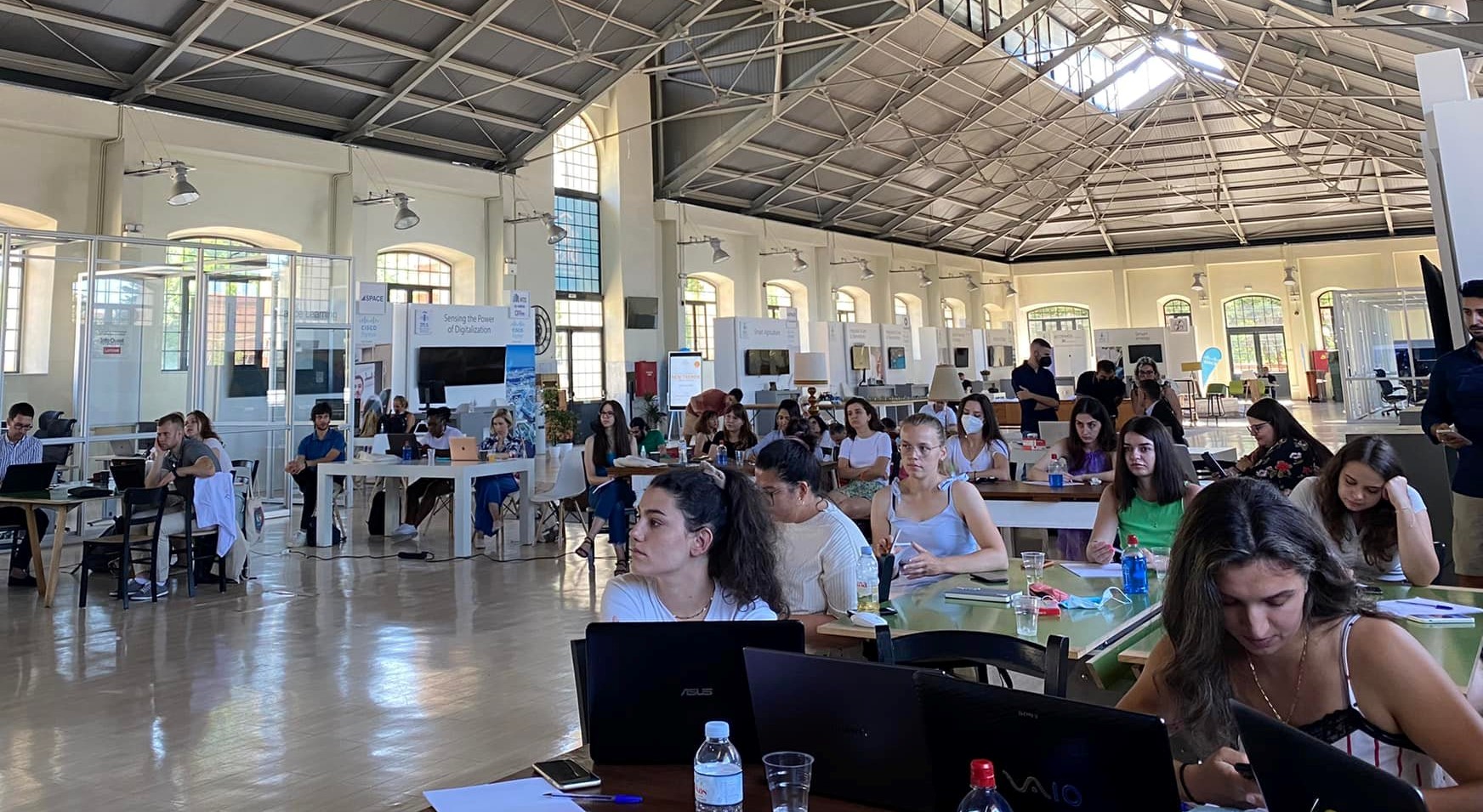 Σαράντα φοιτητές από 12 χώρες και 14 διαφορετικά πανεπιστήμια συμμετέχουν στην 6η Διεθνή Ακαδημία Δημοσιογραφίας