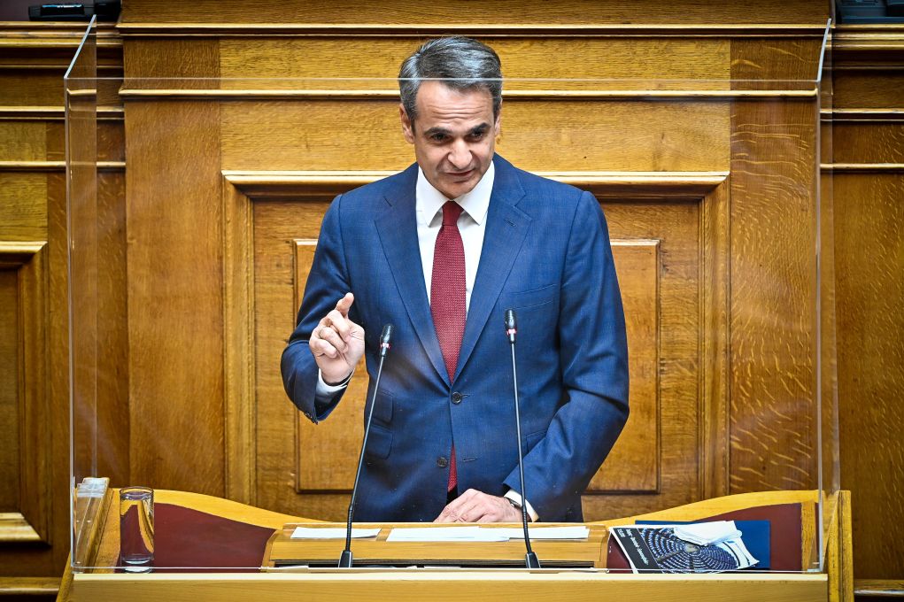 Δείτε live: Ομιλία Μητσοτάκη στη Βουλή για το νομοσχέδιο για τα ΑΕΙ