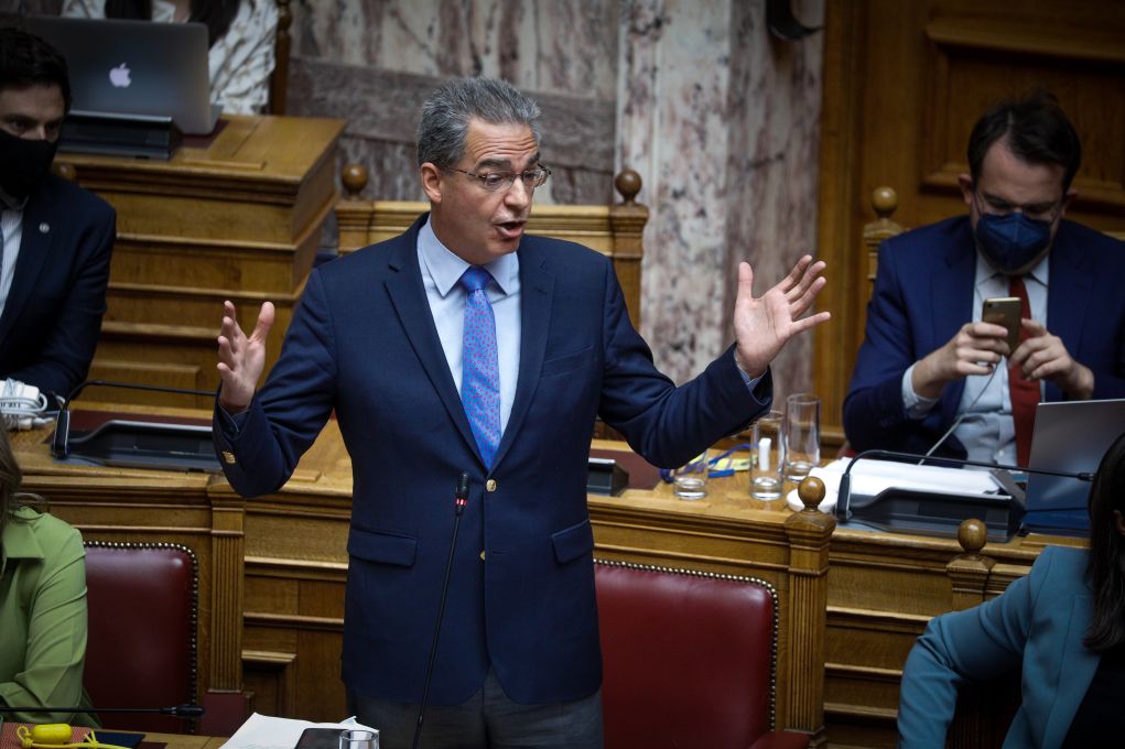 Συρίγος για Πανεπιστήμιο Θεσσαλίας: «Το πανεπιστήμιο έβαλε το συμβολικό ποσό των 15 ευρώ» (ΒΙΝΤΕΟ)