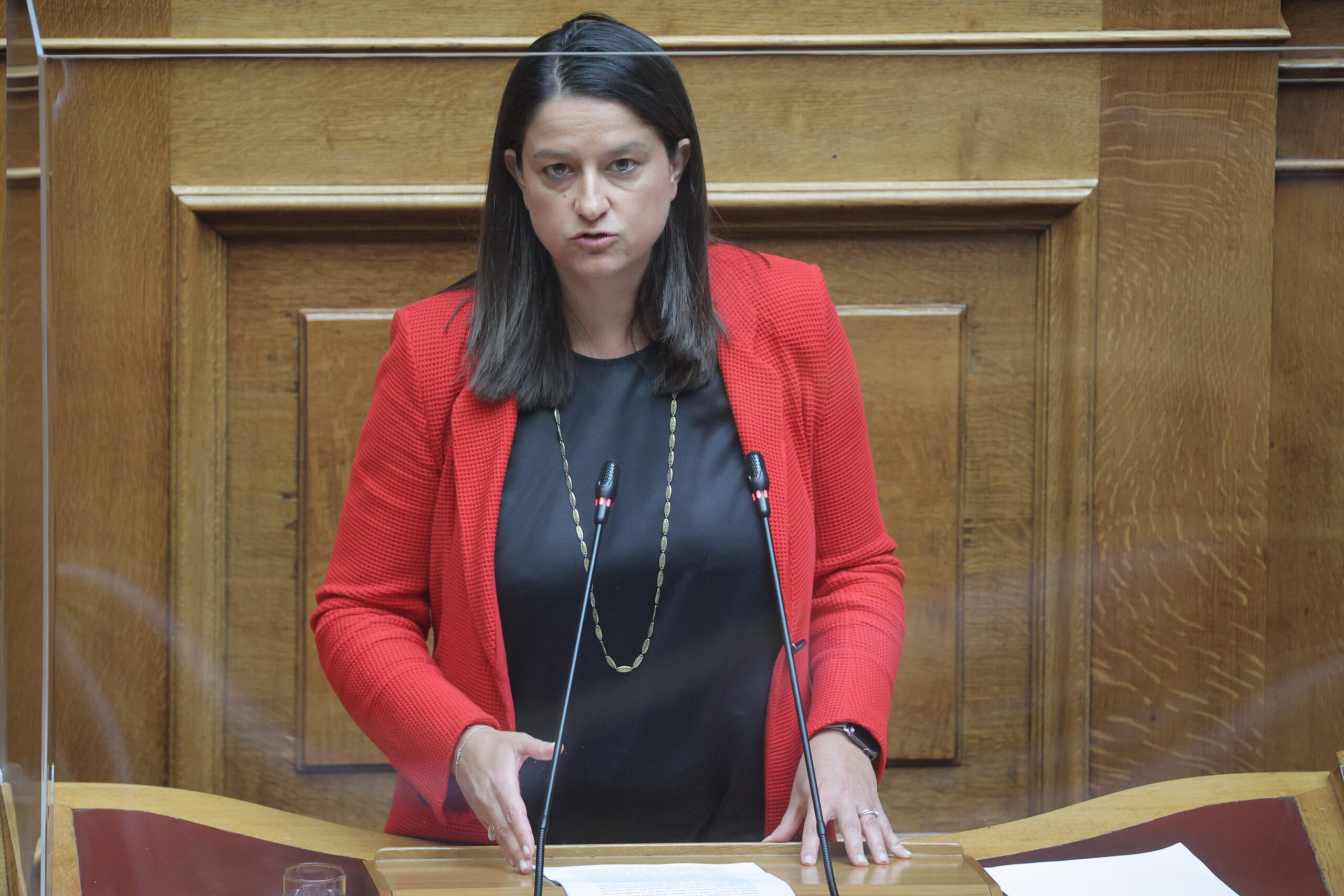Η Ν. Κεραμέως για τις βάσεις, τα δημόσια ΙΕΚ και το άνοιγμα των σχολείων στις 12 Σεπτεμβρίου