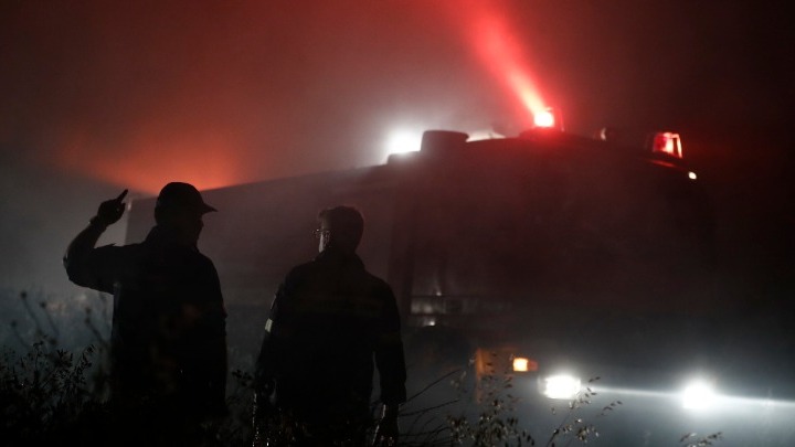 Άγιο Όρος: Μαίνεται η πυρκαγιά – Μάχη των πυροσβεστικών δυνάμεων