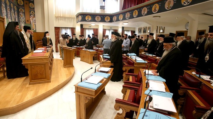 Η Ιερά Σύνοδος απαντά στα δημοσιεύματα περί προσλήψεων χιλιάδων κληρικών