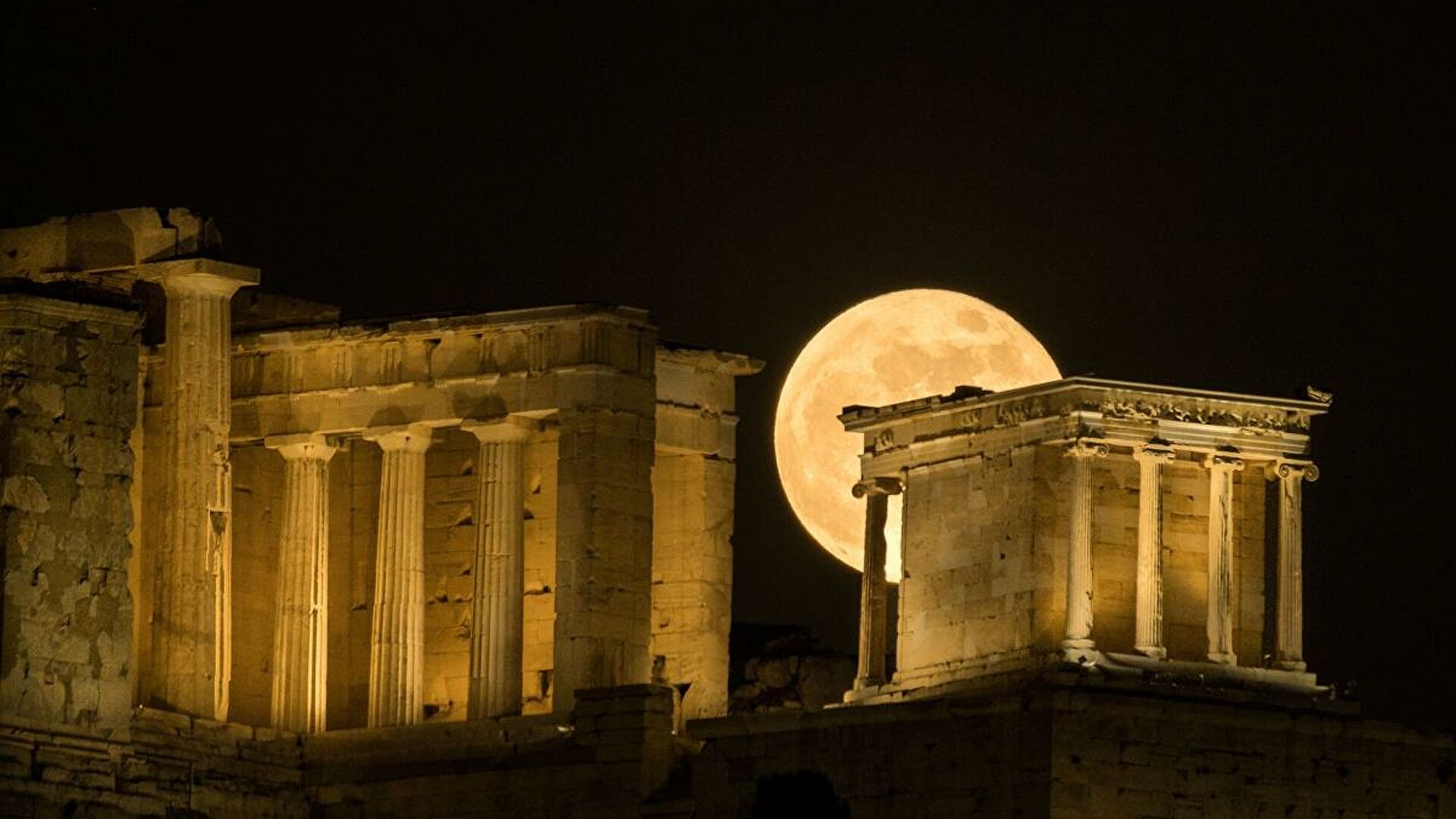 Πανσέληνος Αυγούστου στο Μουσείο Ακρόπολης