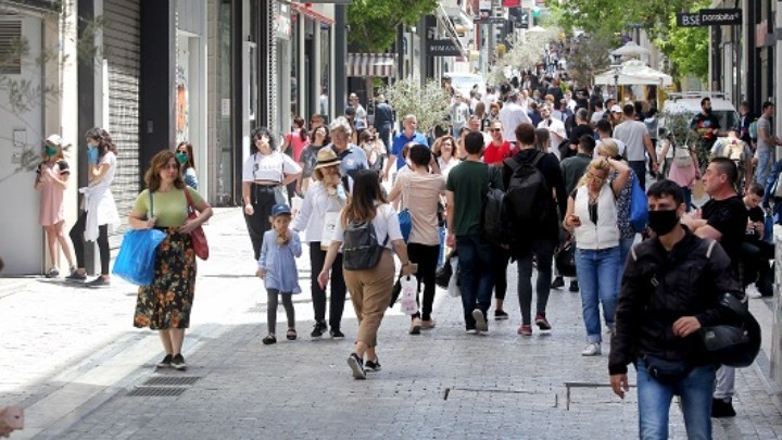 ΕΛΣΤΑΤ: Το 17,4% του πληθυσμού της χώρας απειλεί ο κίνδυνος φτώχειας
