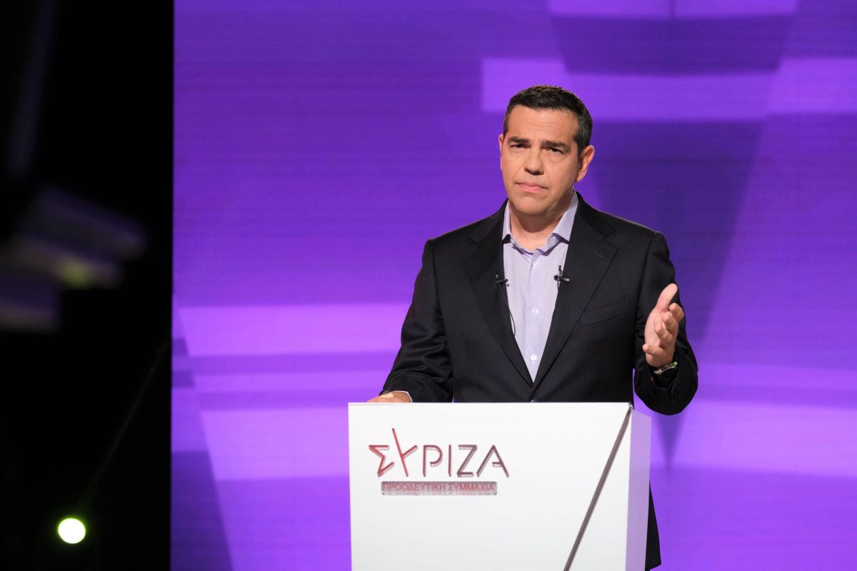ΣΥΡΙΖΑ: Φανερή η προσπάθεια Μητσοτάκη να ψάξει σωσίβιο για τα σημερινά του αδιέξοδα στο 2015
