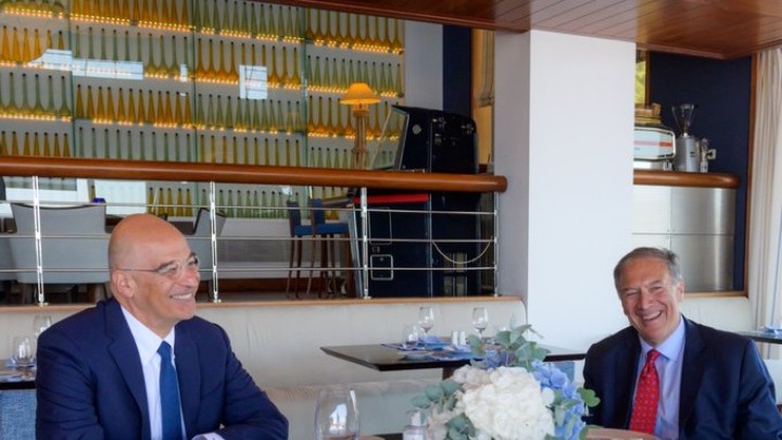 Νίκος Δένδιας: Γεύμα με τον πρώην ΥΠΕΞ των ΗΠΑ Μάικ Πομπέο