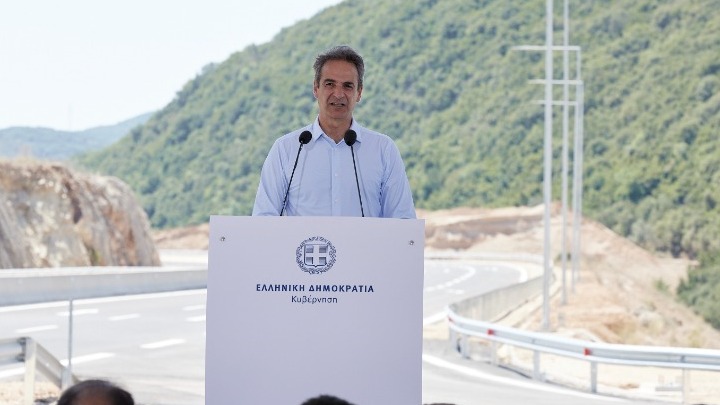 Ο Μητσοτάκης αναζητά αφήγημα σταθερότητας, αλλά…